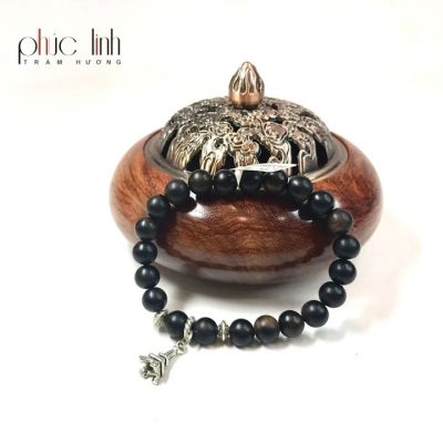 Phuc Linh Indo Black Oil-Cooked 8Mm Bracelet Mix Silver Charm