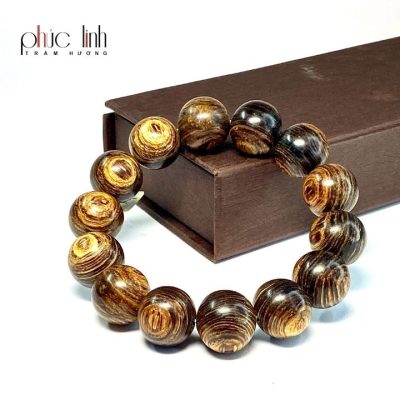 Phuc Linh Agarwood Chips Bracelet 16Ly