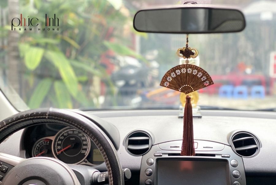 Agarwood decoration vehicle figurine gives good luck and a tranquil ride.