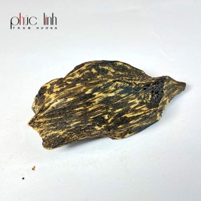 Cục Trầm Cầm Tay PHÚC LINH nhỏ